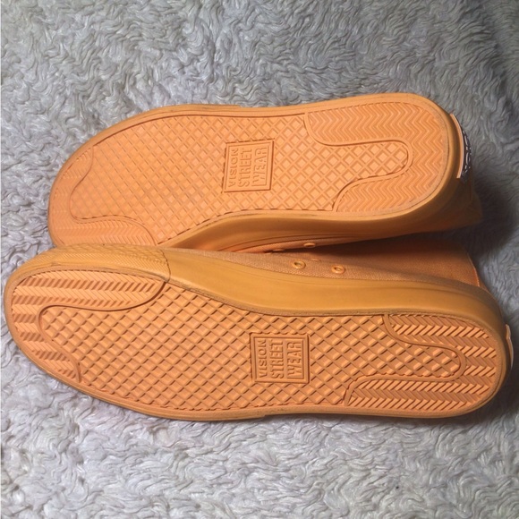 New Old Stock! NOS VISION STREET WEAR NEON ORANGE CANVAS HI-TOP SHOES Mens 8.5 - Picture 6 of 8